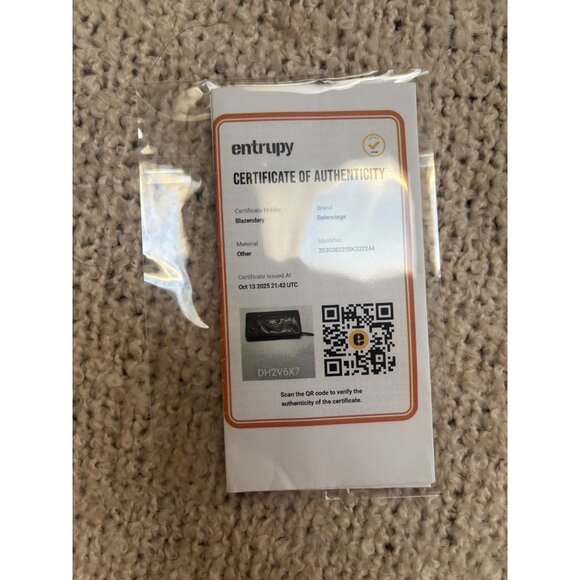 Balenciaga Black Leather Continental Wallet With Zippered Pocket & Snap Closure - Picture 13 of 13